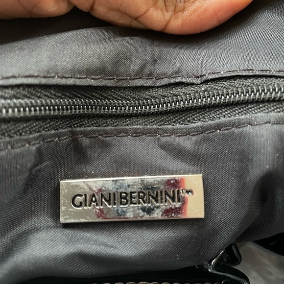 Giani Bernini Black Signature Soft Shoulder Bag Large Purse Tote Shoulder Bag - Picture 10 of 14